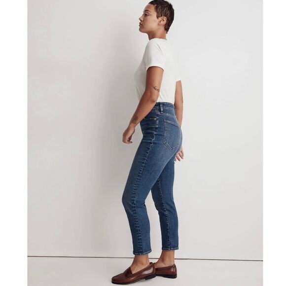 Madewell The Curvy Perfect Vintage Manford Wash Instacozy Jeans Size 24 - Picture 9 of 13